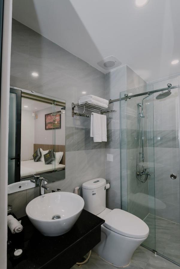Royal Palms Hotel Tuy Hoa Exterior photo