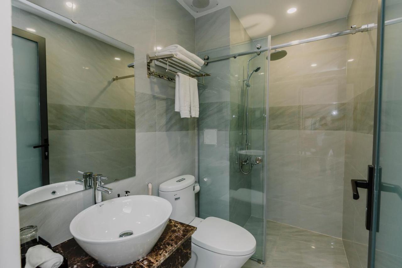 Royal Palms Hotel Tuy Hoa Exterior photo