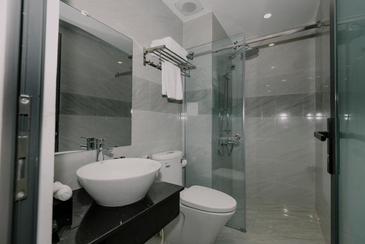 Royal Palms Hotel Tuy Hoa Exterior photo